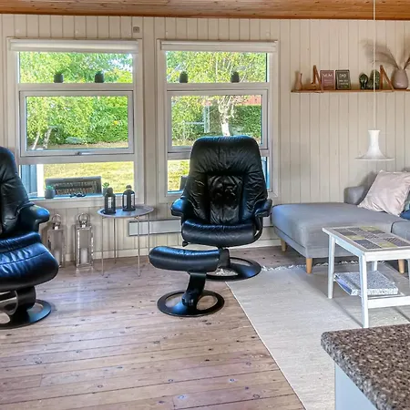 Semesterbostad 3 Bedroom Gorgeous In