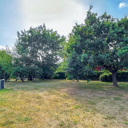 3 Bedroom Gorgeous In Semesterbostad *